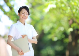 看護師の求人には職務経歴書が重要